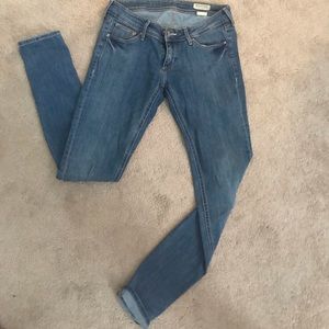 Low waist, skinny jeans